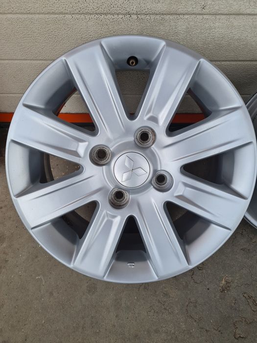 Оригинални джанти за МИТСУБИШИ MITSUBISHI R15 4x114.3 ET46 6J