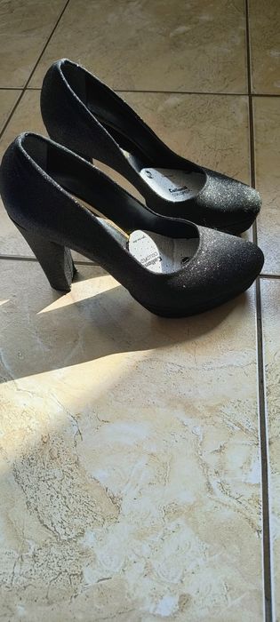 Дамско официални обувки и чантичка