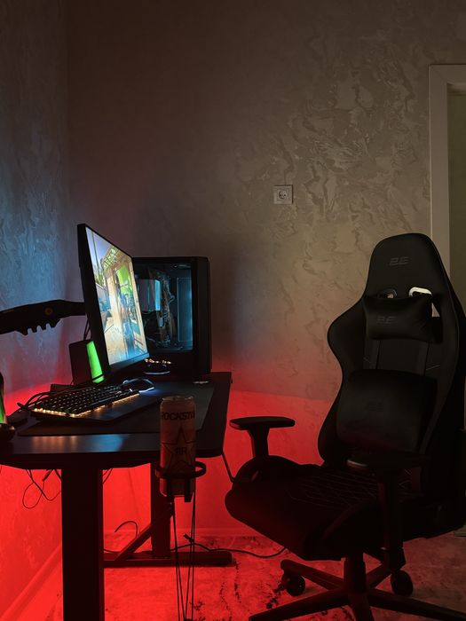 PC set up, Stol stul hamma narsasiga qoshib sotiladi.