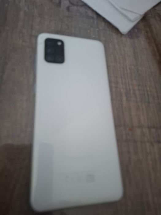 Продам телефон в хорошом состояний