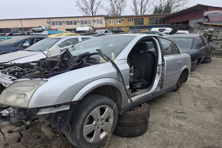 Usa / Portiera spate dreapta Opel Vectra 2004 1.9 CDTI MT (150 hp)
