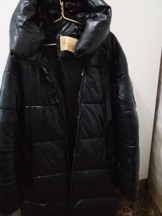 Продам плащ в хорошо состояние.