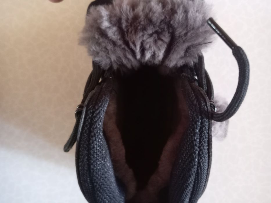 Зимние кроссовки.