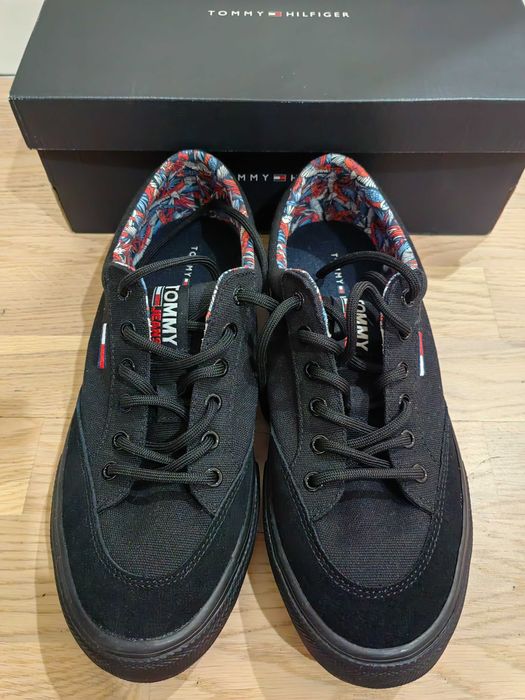 Tomy Hilfiger размер 42