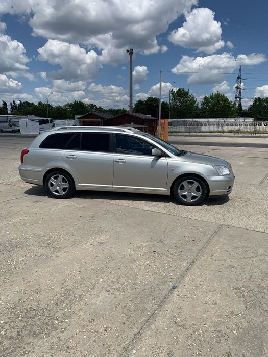 Dezmembrez toyota avensis 2006