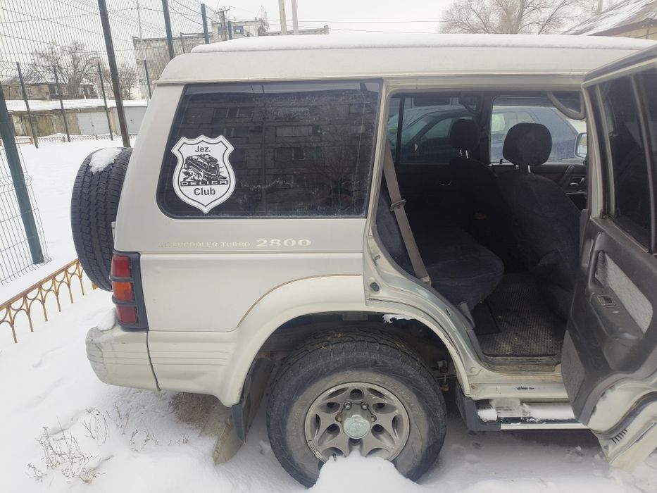 Митсубиси Паджеро 2 4м40