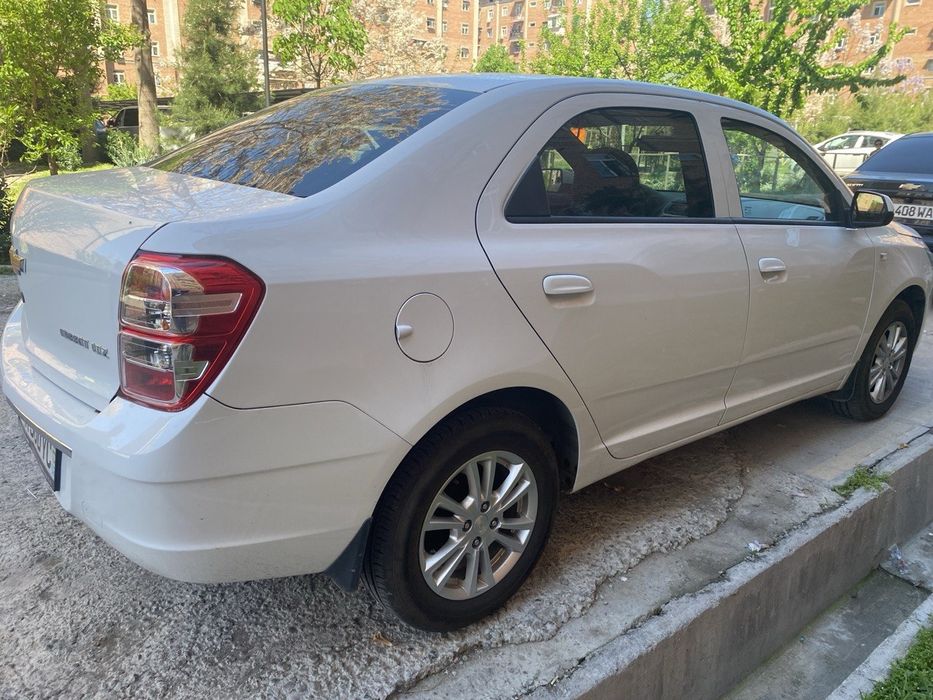 Chevrolet Cobalt 2025 — 5
