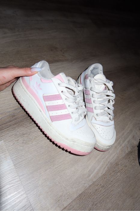 Кроссовки женские Adidas