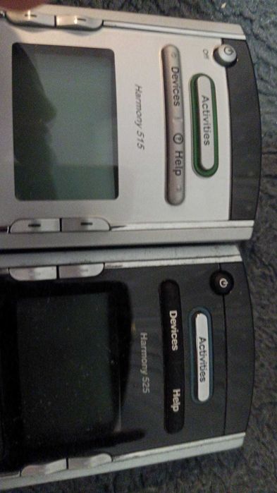 Telecomenzi universale Logitech Harmony 515 și 525 , Hub – Ecran LCD