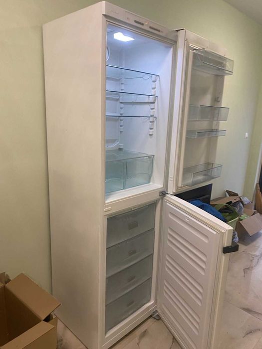 Хладилник с фризер "Miele"