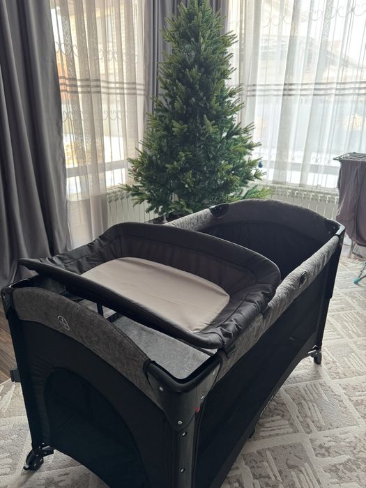 Продам кровать-манеж детскую