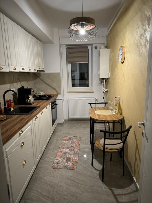 Apart 2 camere/Studio/Central/Proprietar