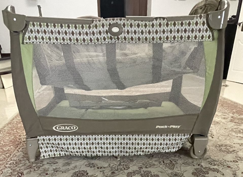 Продам детскую кроватку