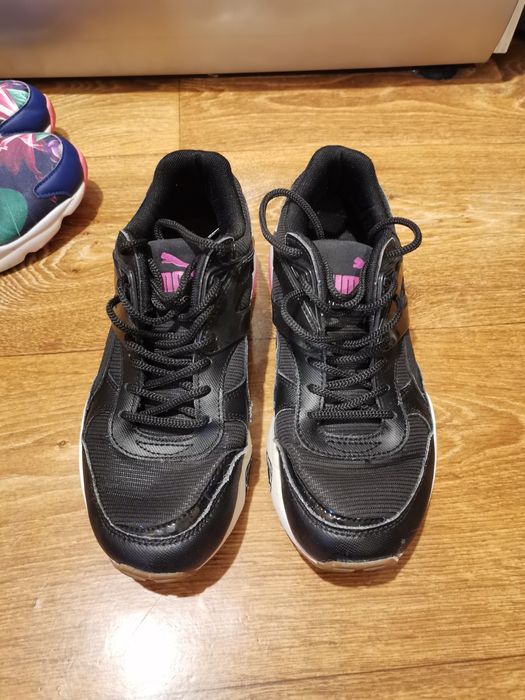 Маратонки Reebok  и Puma