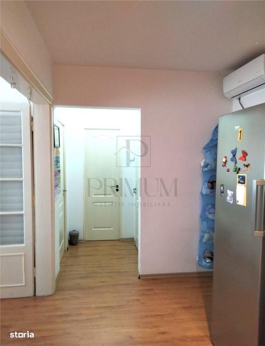 TORONTALULUI - ETAJ 6 - LIFT - 3 camere - decomandat - debara - clima — fotografia 1