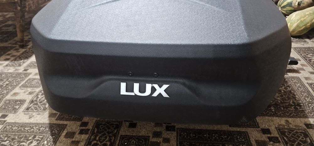 Бокс почти новый