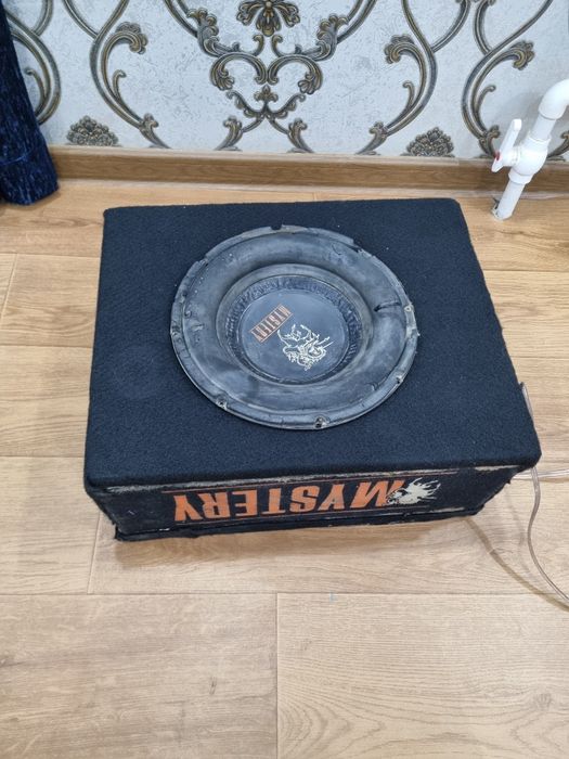 Sambufer 10 dyum mystery kenwood 500watt usilitel 
Sotiladi 
800ming