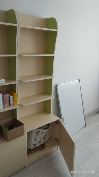 Продам витринные стелажи