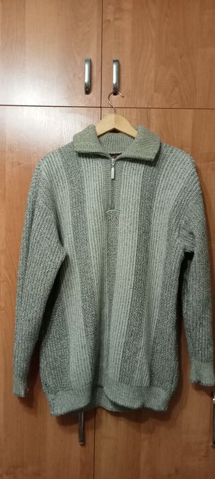 Продам мужской свитер