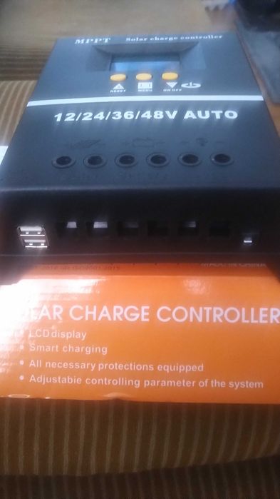 Соларен контролер с алуминиев радиатор и светещ дисплей