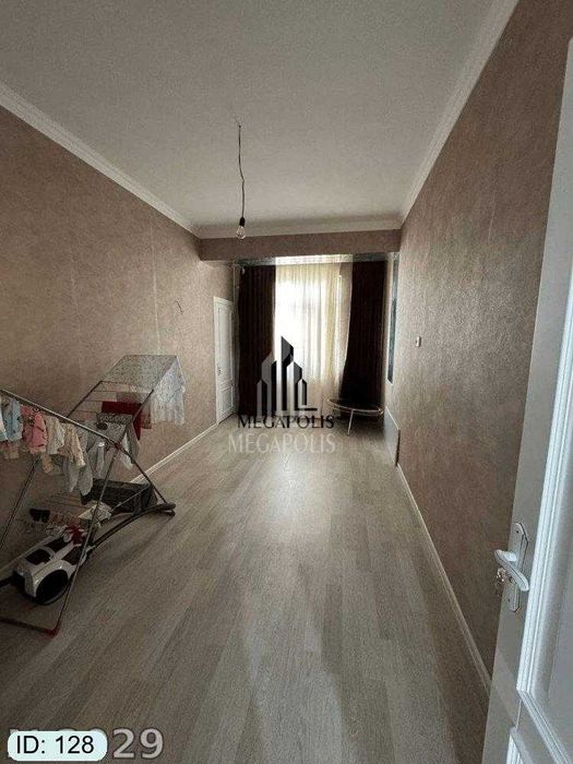 galuboy ekran tarafda 4 xona tayyor kvartira sotiladi №128