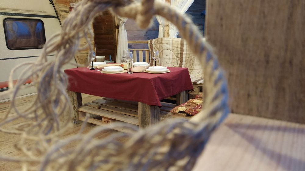 Продавам каравани на морето