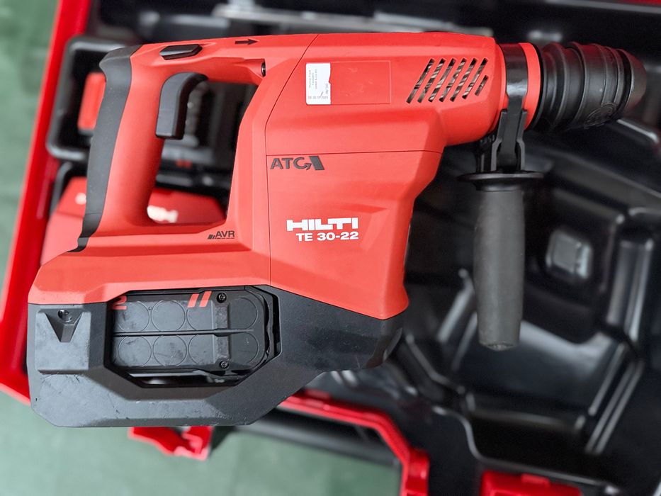 Hilti TE 30-22 ATC Nuron SDS Plus + 2x 8.0Ah батерии КАТО НОВ