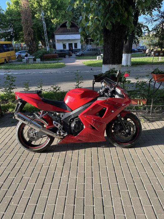 Triumph Daytona 650 – 2005