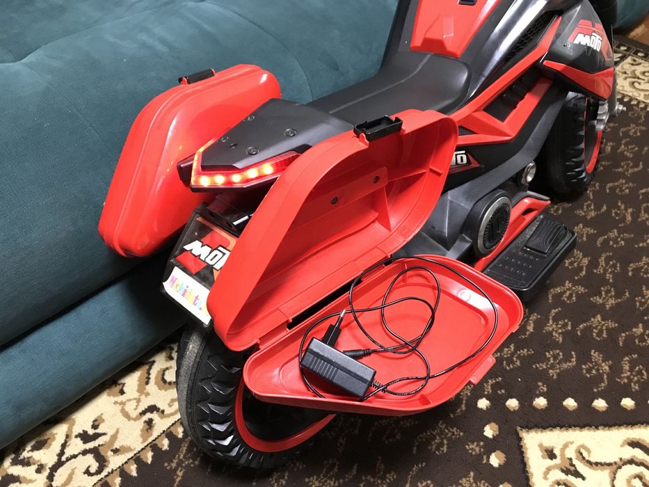 Motocicleta electrica pentru copii 3+ Nichiduta 450W