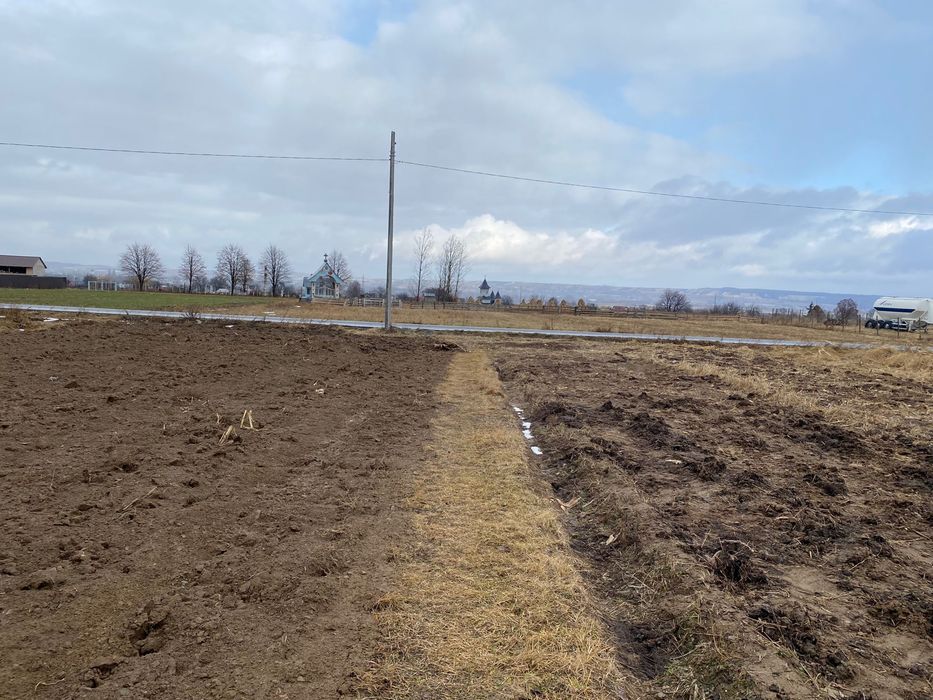 Teren de vanzare Boroaia