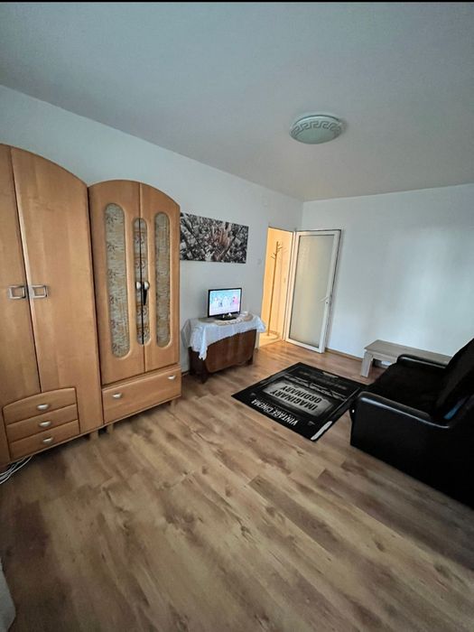 Ap 2 cam de închiriat Alecu Russo-proprietar