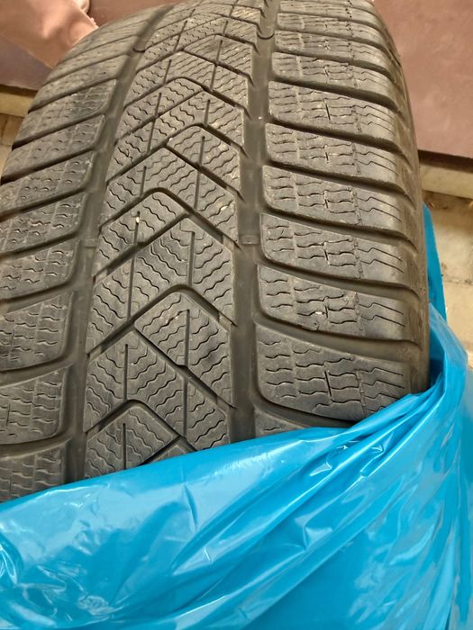 4 бр Зимни гуми Pirelli Sottozero3 245/50/18 RUN FLAT