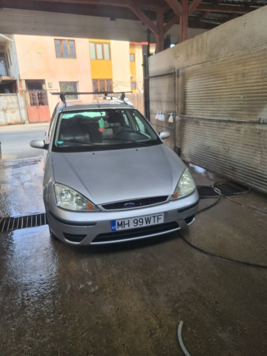 vând Ford focus 1.8 TDDI