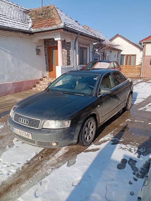 Vând Audi A4 B6 an 2003 perfectă stare de funcționare .