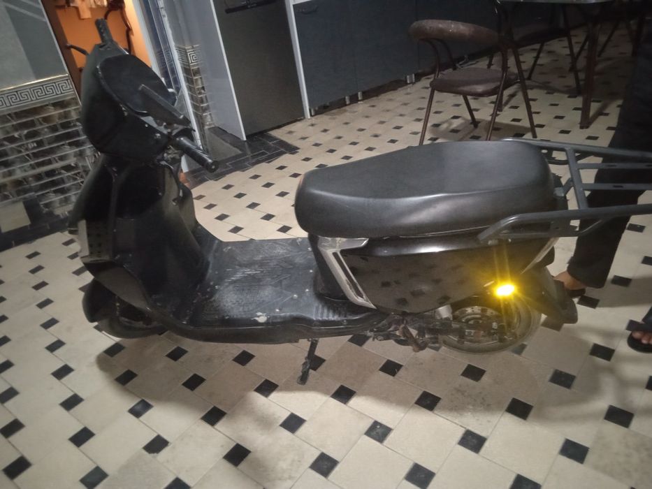 Skuter 6 akkumlyatorli