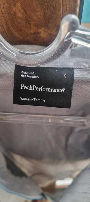 Дамска мембрана яке Peak Performance GORETEX