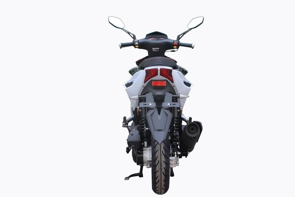 SCUTER pe Benzina NOU !  Fara Permis ! Nou 2026, In stoc, 49cc, model