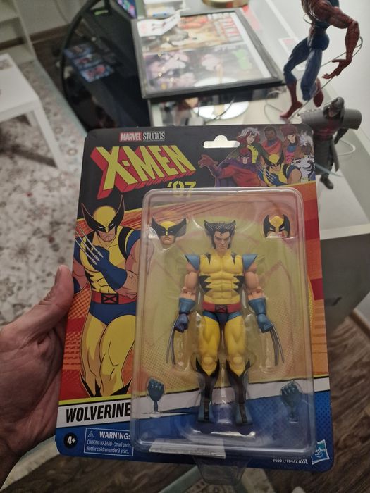 Росомаха хасбро фигурка