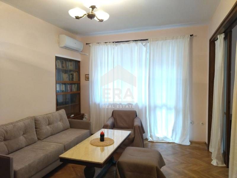 Дава се под наем Тристаен апартамент в София, Лозенец - 95 кв.м за 750 € - Снимка #5