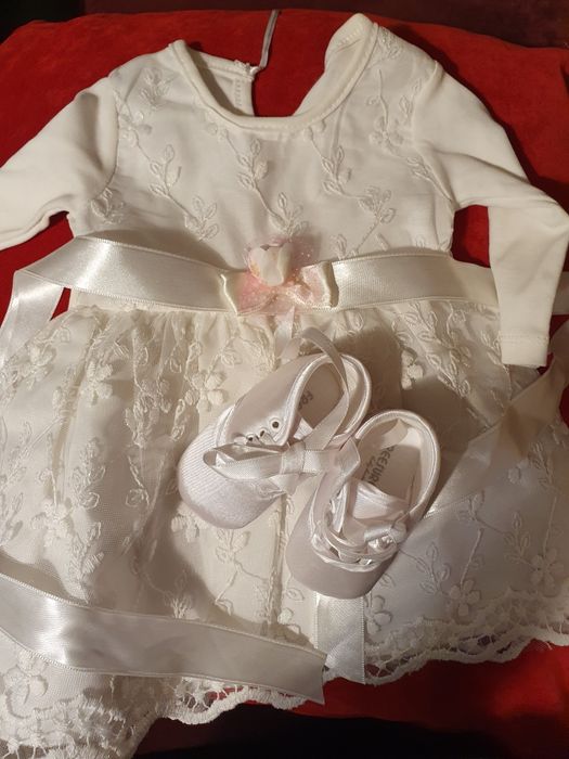 Продавам детска  рокличка