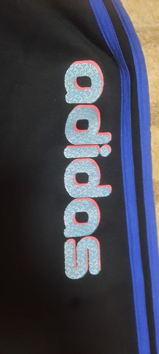 Pantaloni dama..