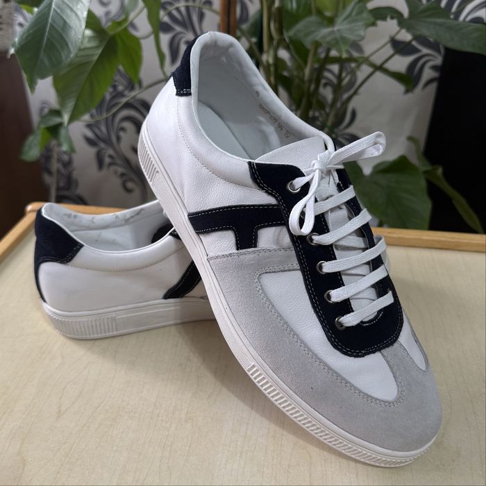 Продам кеды и туфли