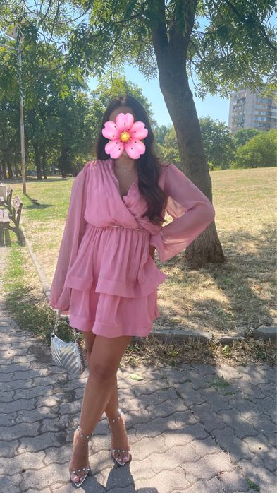 Розова рокля като нова