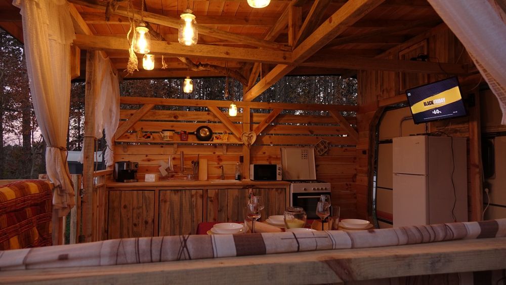 Продавам каравани на морето