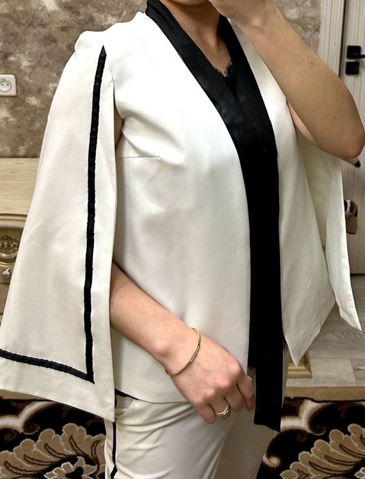 Костюм брюки белые