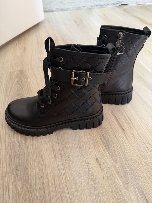 Күздік етік қыз балаға