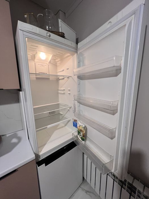 Срочно продам холодильник
