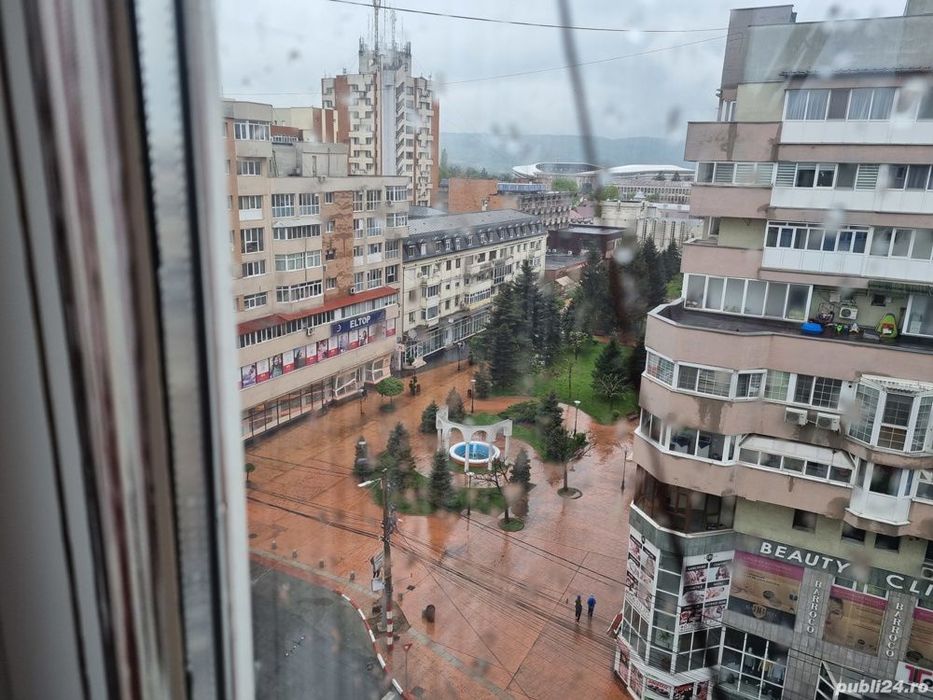 Inchiriez apartament targu jiu