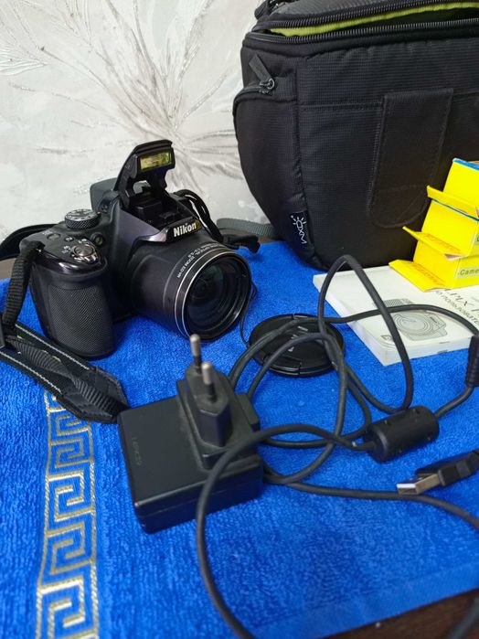 Продаётся цифровой фотоаппарат