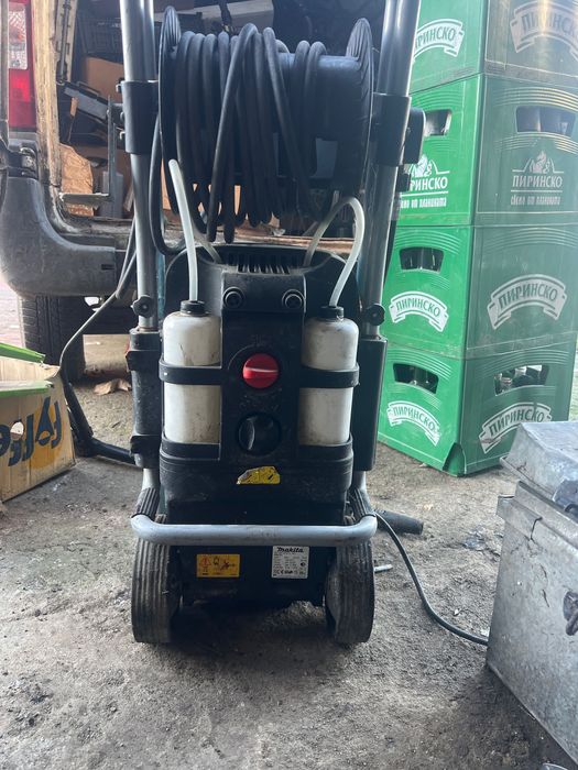 Водоструйка makitta